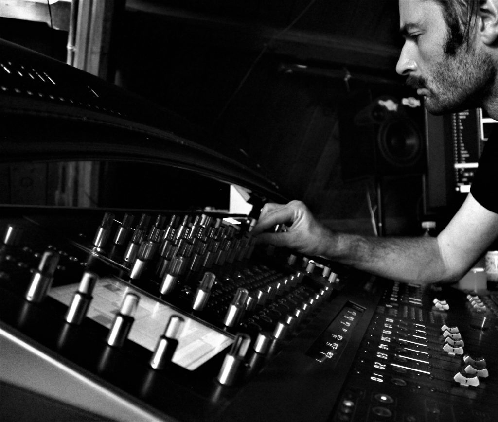 Stephen A Watkins is a UK mixing engineer and record producer, working with artists and bands from his studio in the Scottish Borders.